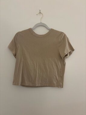 Lululemon Cates short sleeve Tee